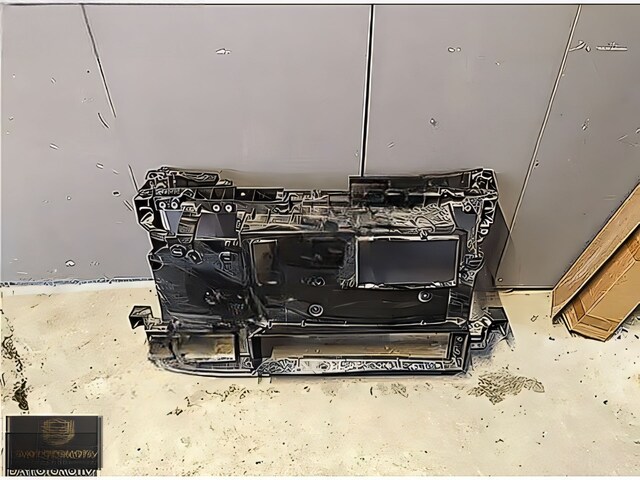 MEGANE 4 ÖN PANEL ÇIKMA ORJİNAL