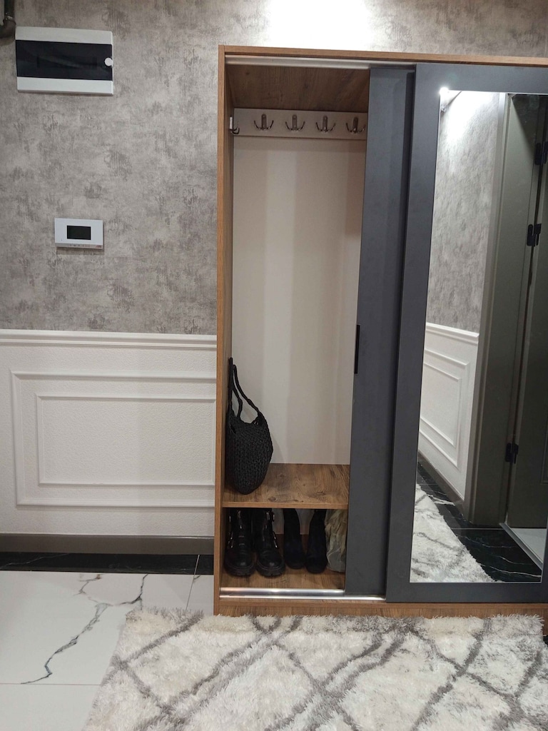 Portmanto Vestiyer Ayakkabılık Aynalı 2 Sürgü Kapaklı - 9