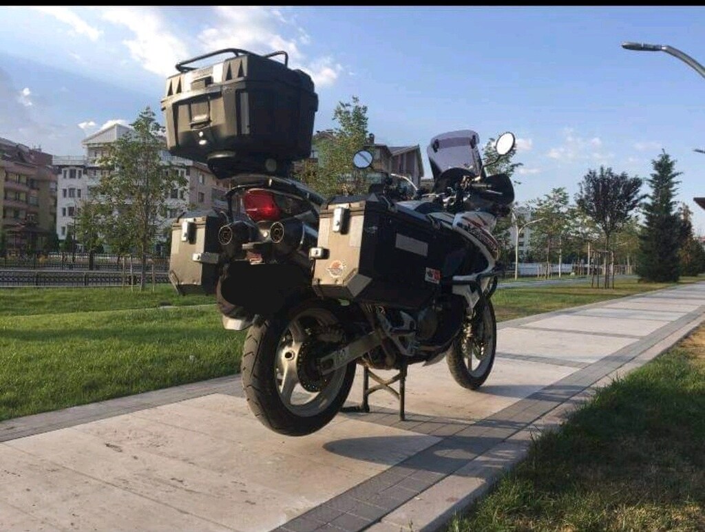 yakışıklı dev Honda 2011 - 6