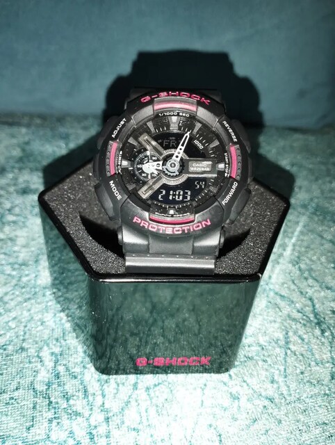 CASİO G-SHOCK GA-110HR