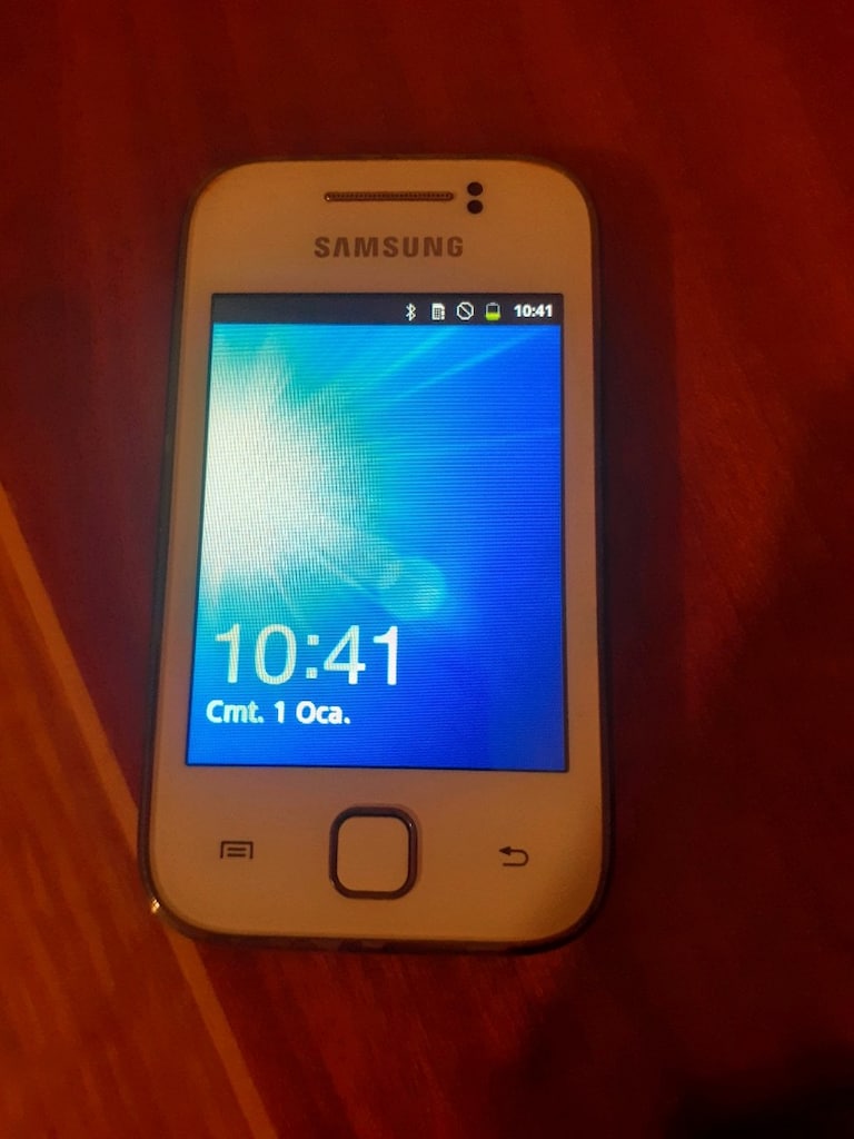 antika samsung mini 7 yil kullanilmadigi icin kapali 200 tl - 4
