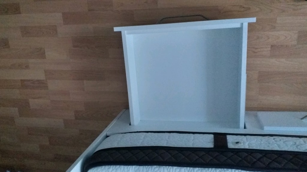 Yeni gibi özel yapım genç odası - 4