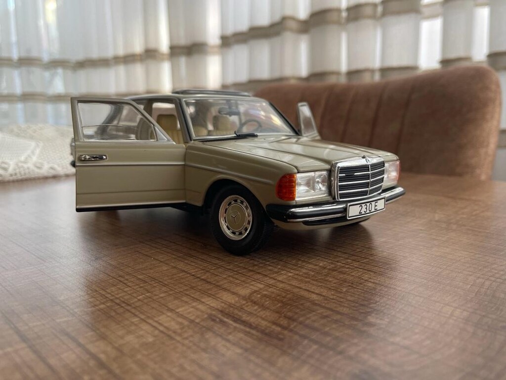 1.18 Revell Mercedes W123 Göründügü gibi Uygun Fiyata - 3
