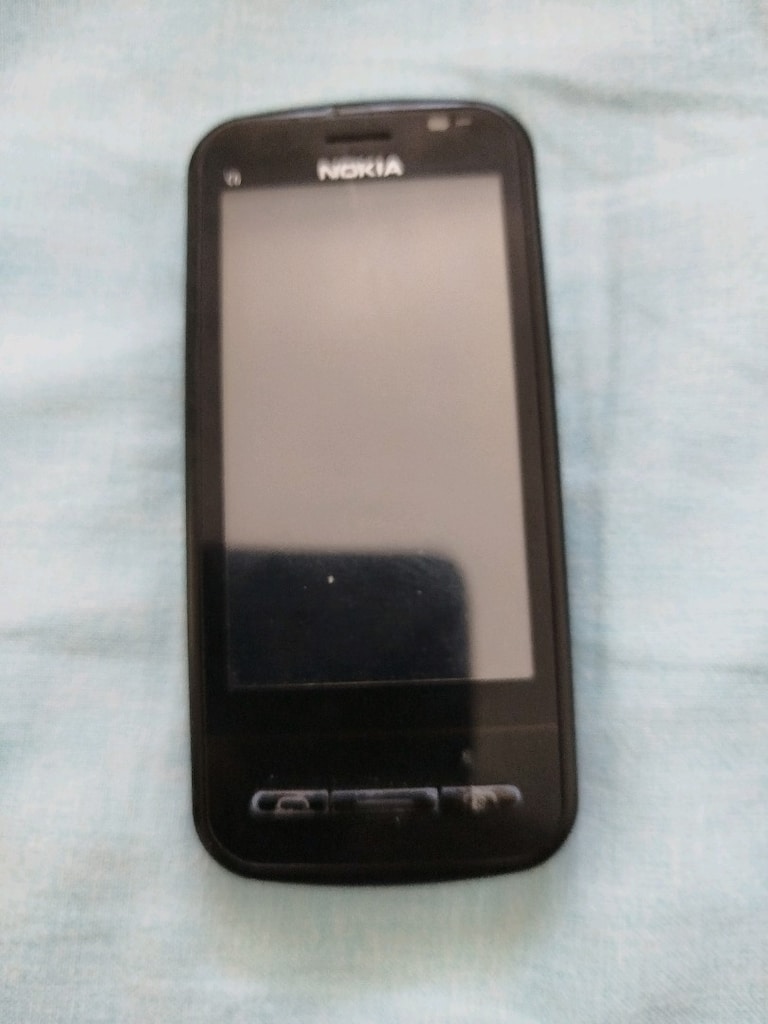 Nokia C6 - 4