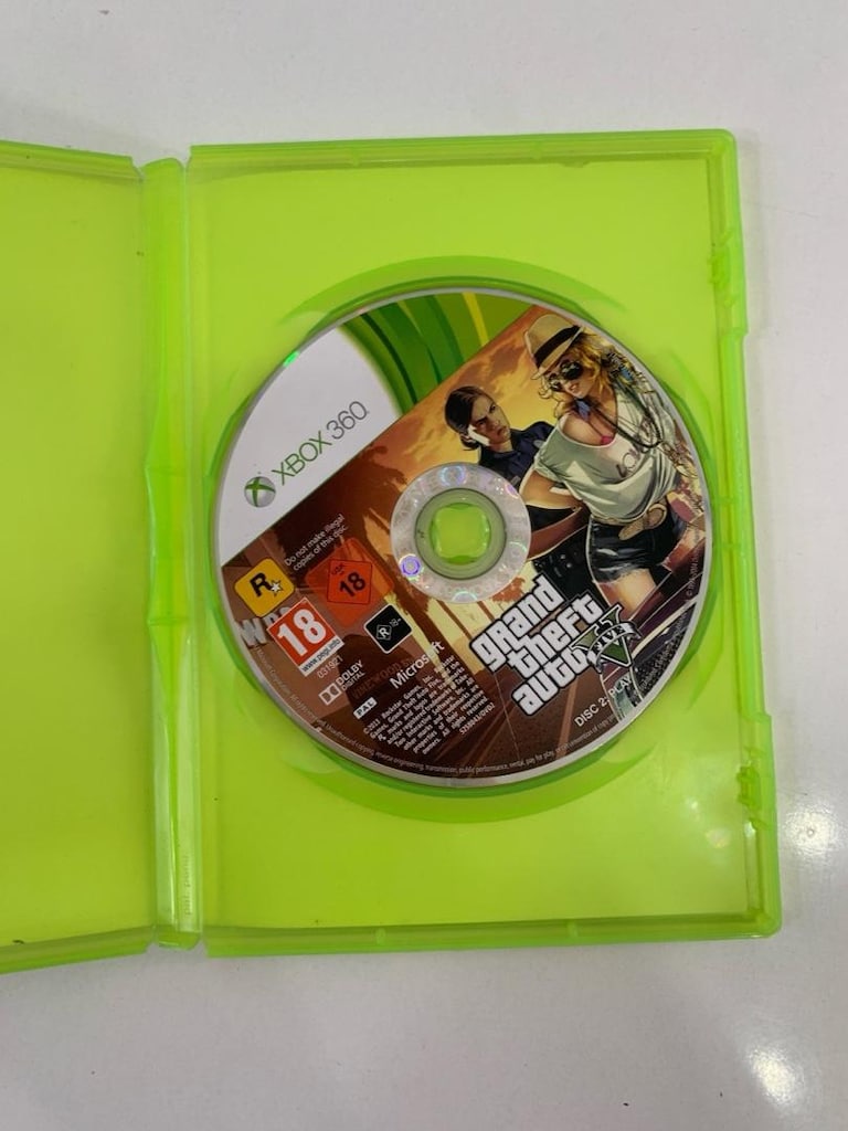 xbox 360 GtA 5 V oyun cd dvd 2 dvd sorunsuz çalışır durumda - 3
