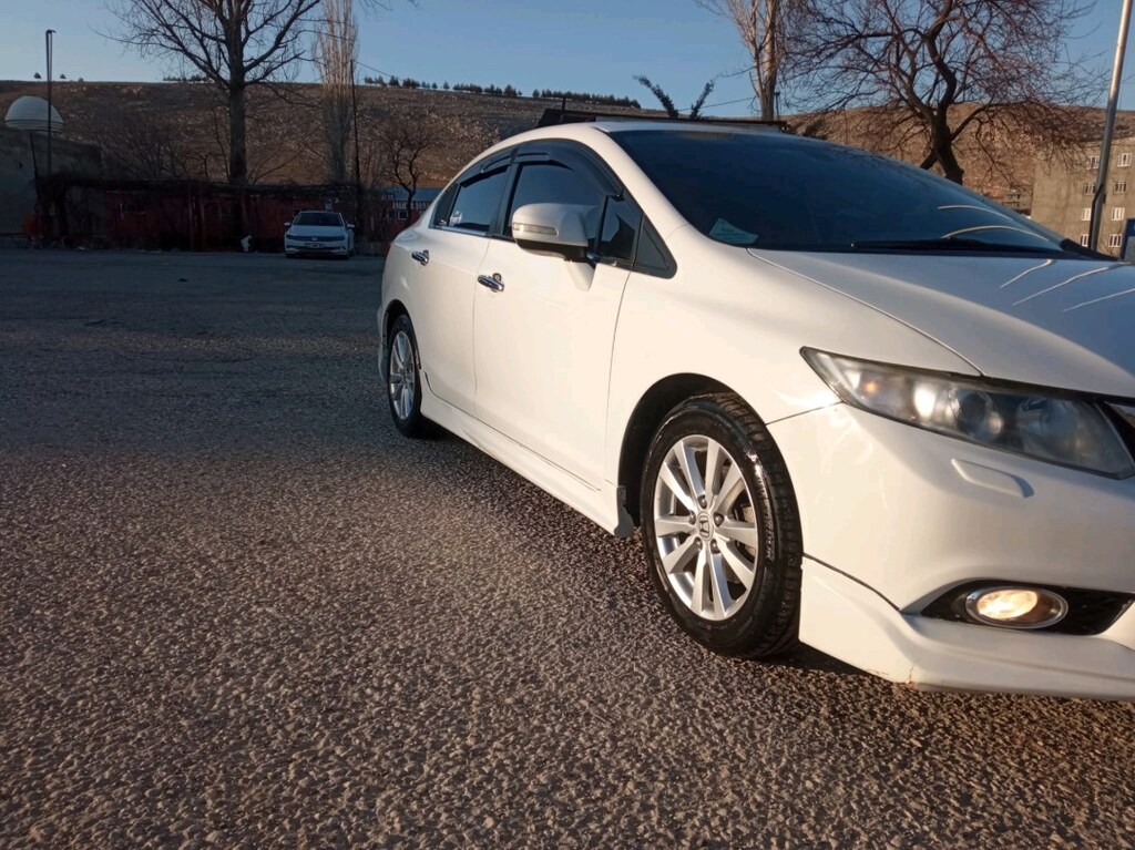 HONDA CİVİC FB7 - 9