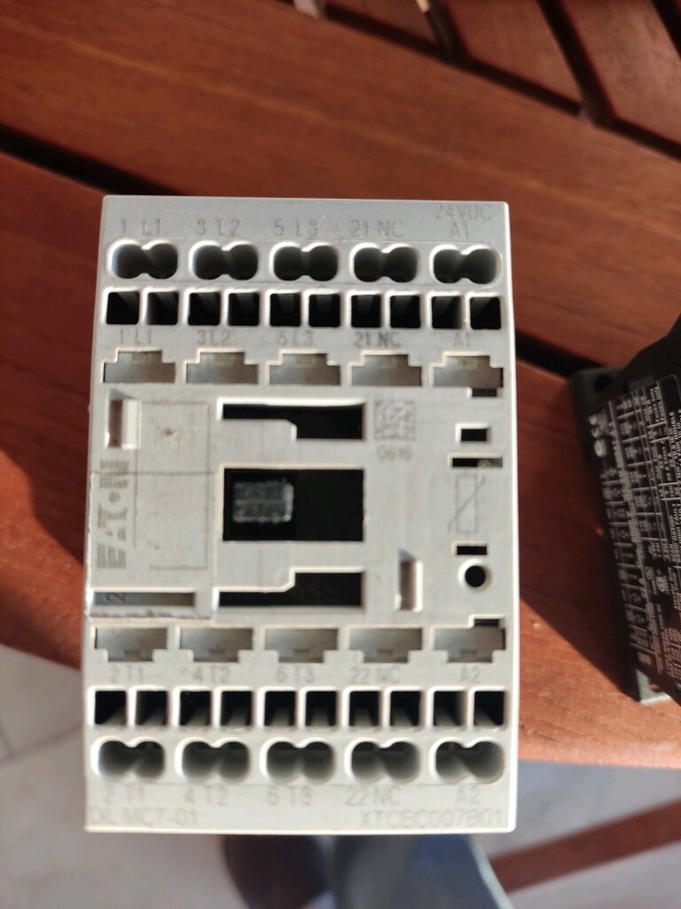 Eaton kontaktör 6 adet 24 volt dc - 2