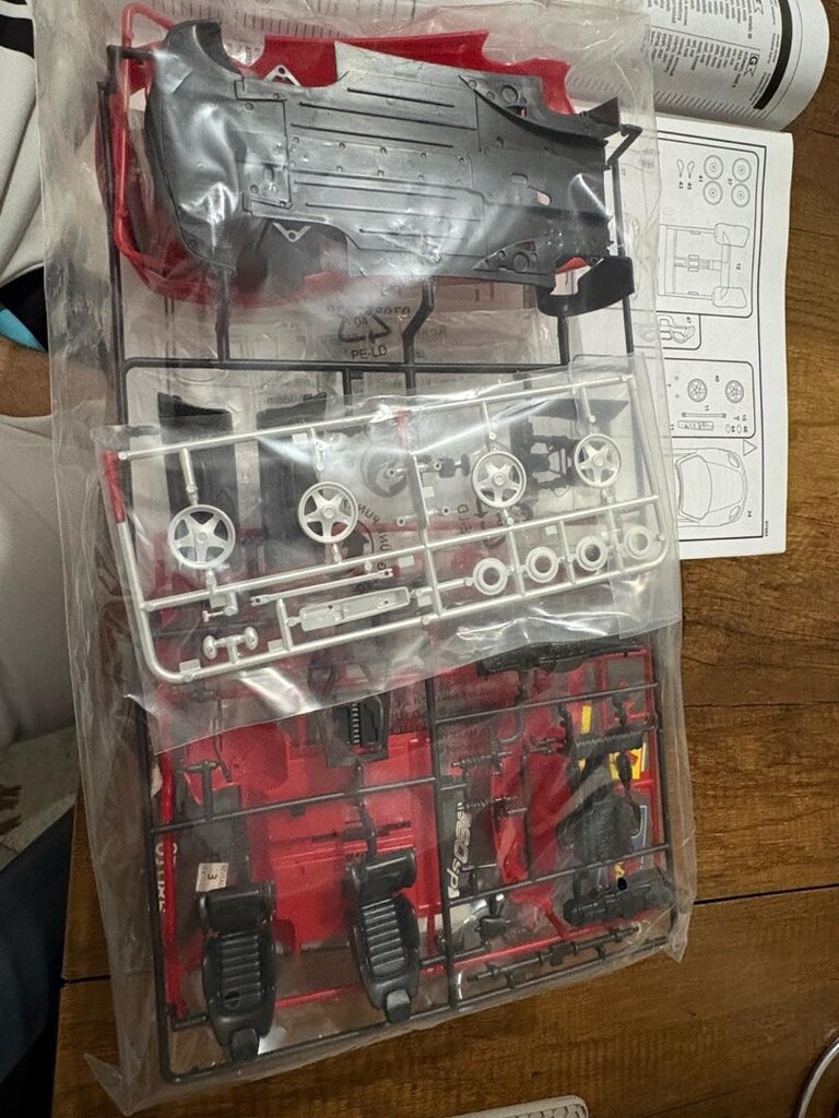 Revell 360 spider 65 parts - 6