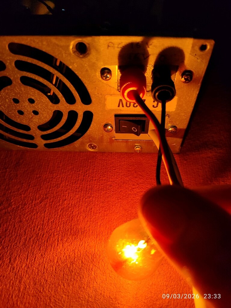 ayarlı0.7 17volt mak.4amper göstergeli adaptör 1000 tl - 9