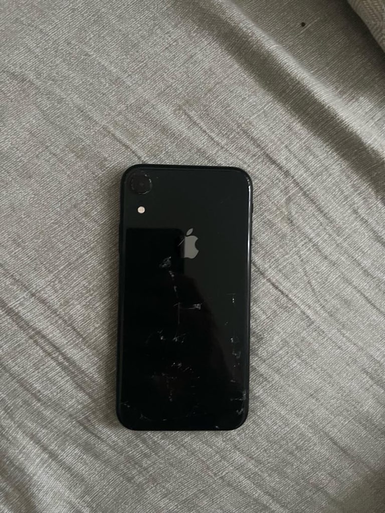 iPhone XR - 2