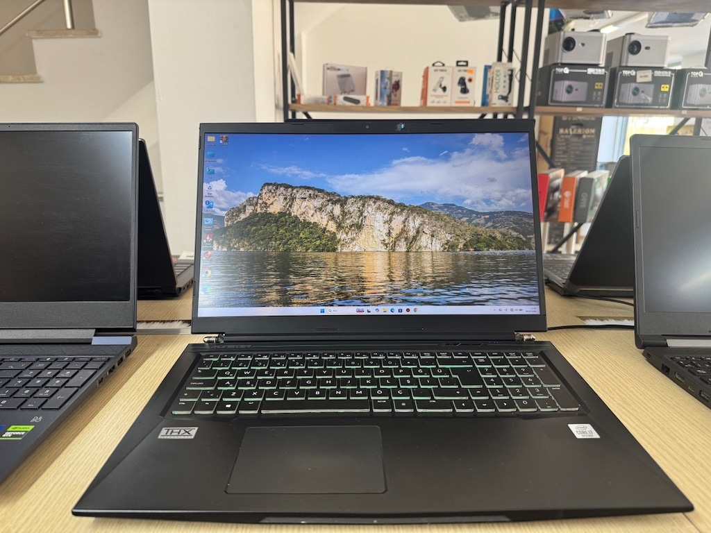 MONSTER*İ7 10750H İŞLEMCİ *16 GB DDR4 RAM *500 GB SSD*RTX3070 6GB E.K - 2