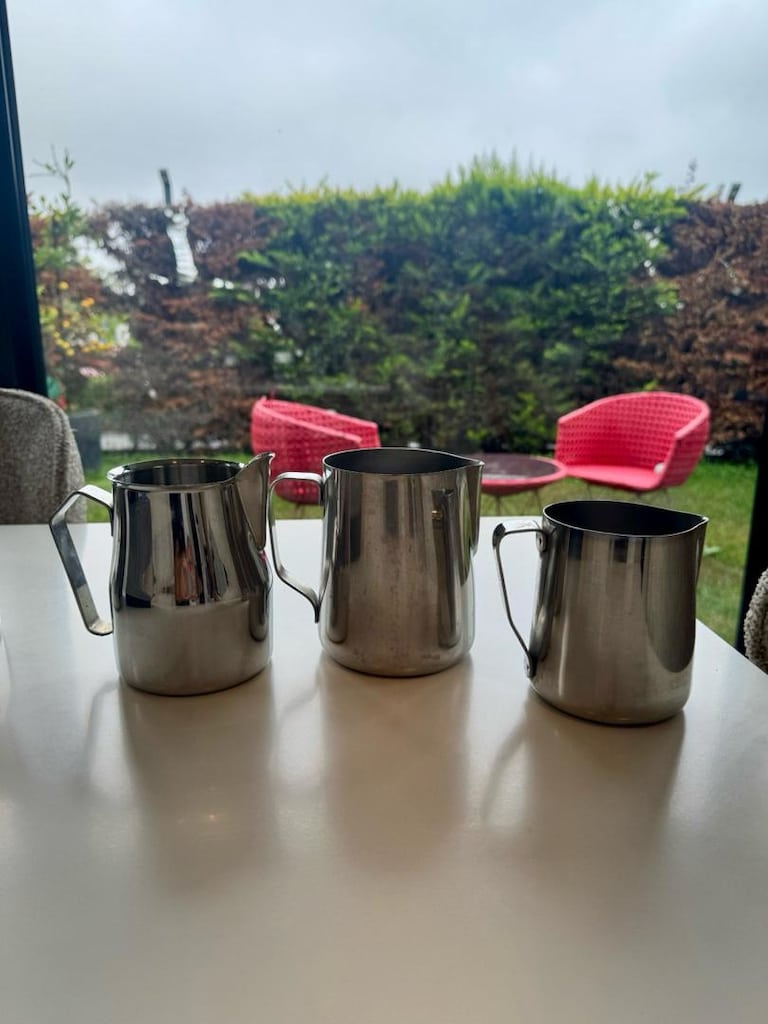 Ditting Espresso öğütücüsü ve yanında hediye 3 adet süt potu - 3