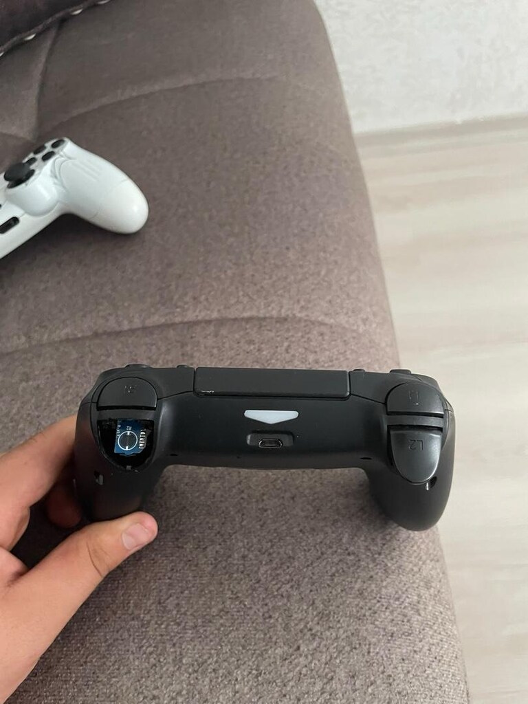 PS4 Pro 1 TB 2 Kol - 7