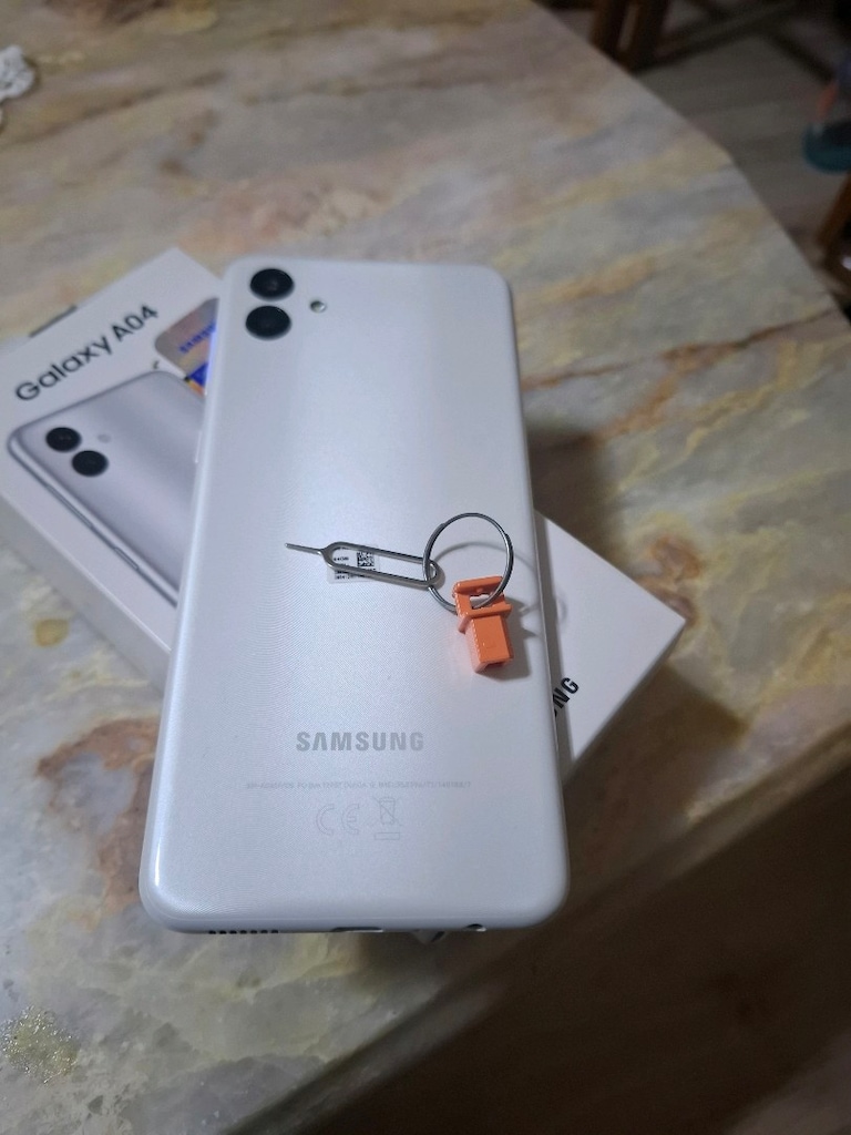 SIFIRDAN FARKSIZ YURTİÇİ 64GB 4RAM ORJİNAL SAMSUNG A04 - 2