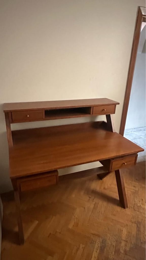 Ahşap Çalışma Masası