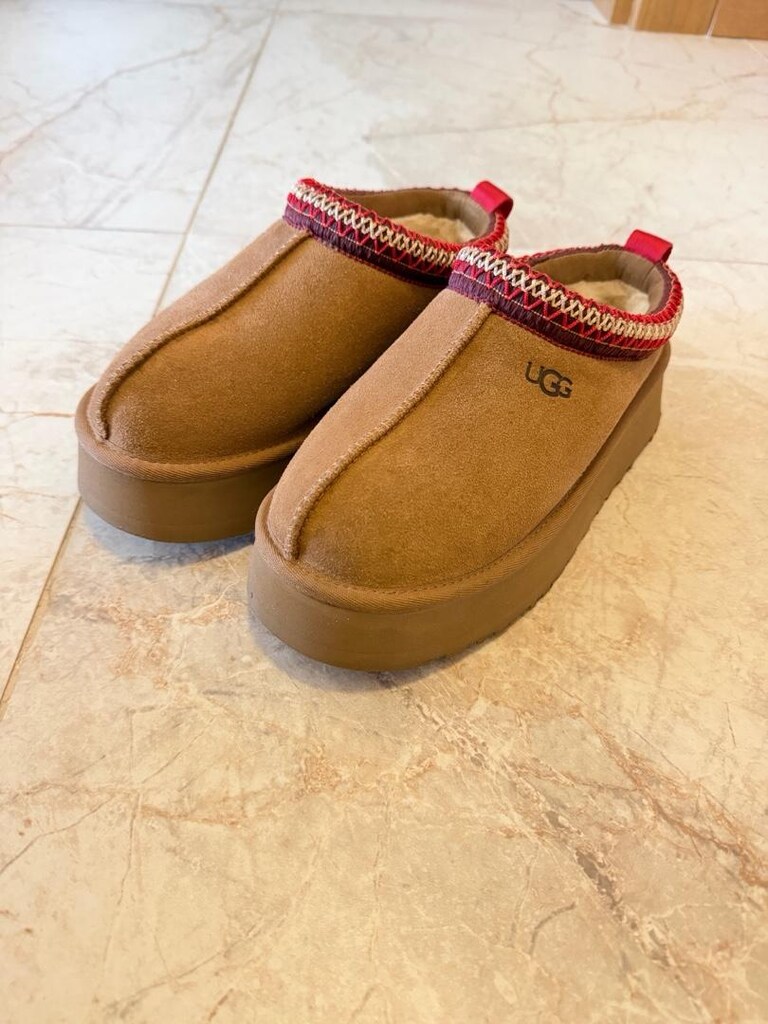 Ugg Tazz / Çok az giyilmiş, yeniden farksız! - 2