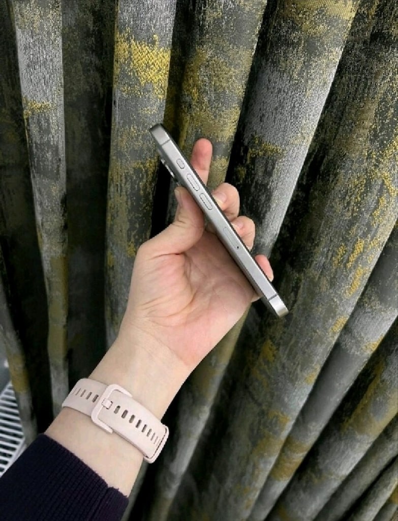 İPHONE 15 PRO (256GB) - 5