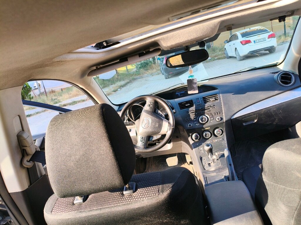 memurdan temiz azz kilometreli Mazda 3 2012 - 11