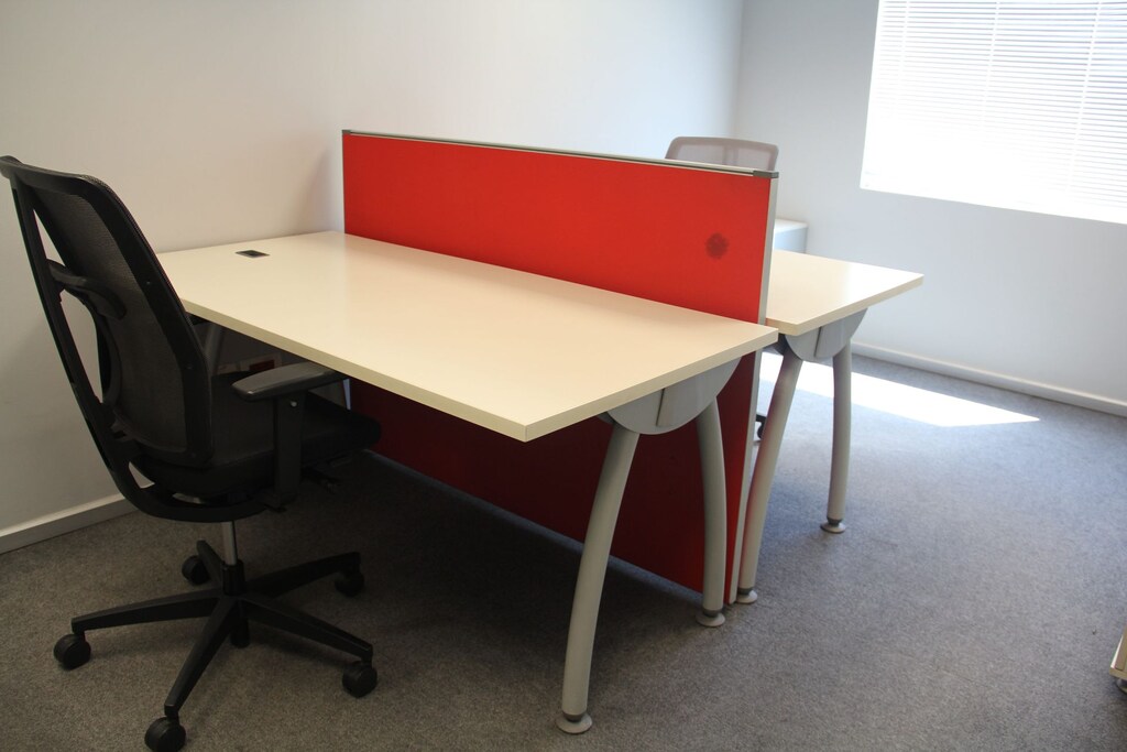 ATOM OFİS - KIRMIZI İKİLİ WORKSTATION (1 YIL GARANTİ) - 2