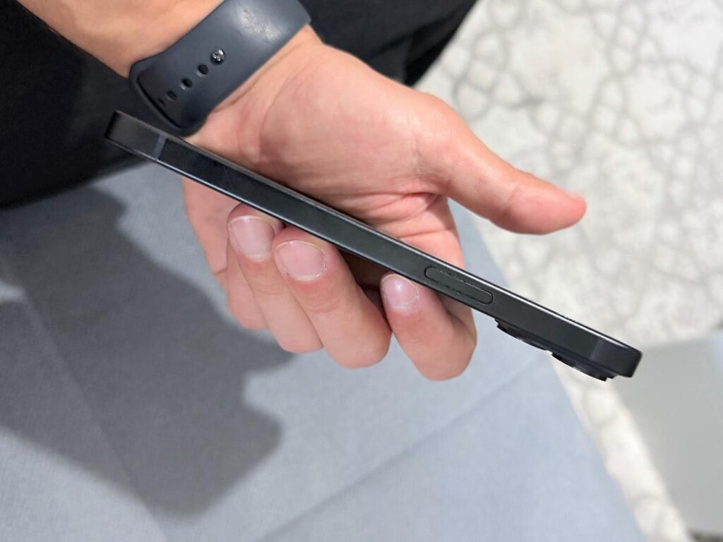 Iphone 15 - 2