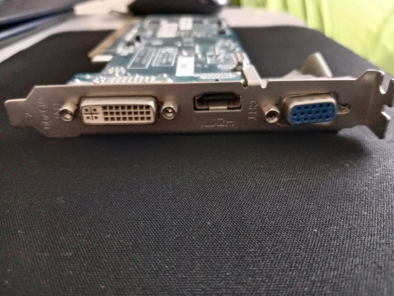 HD 5450 64 Bit DDR3 1 GB Ekran Kartı - 5