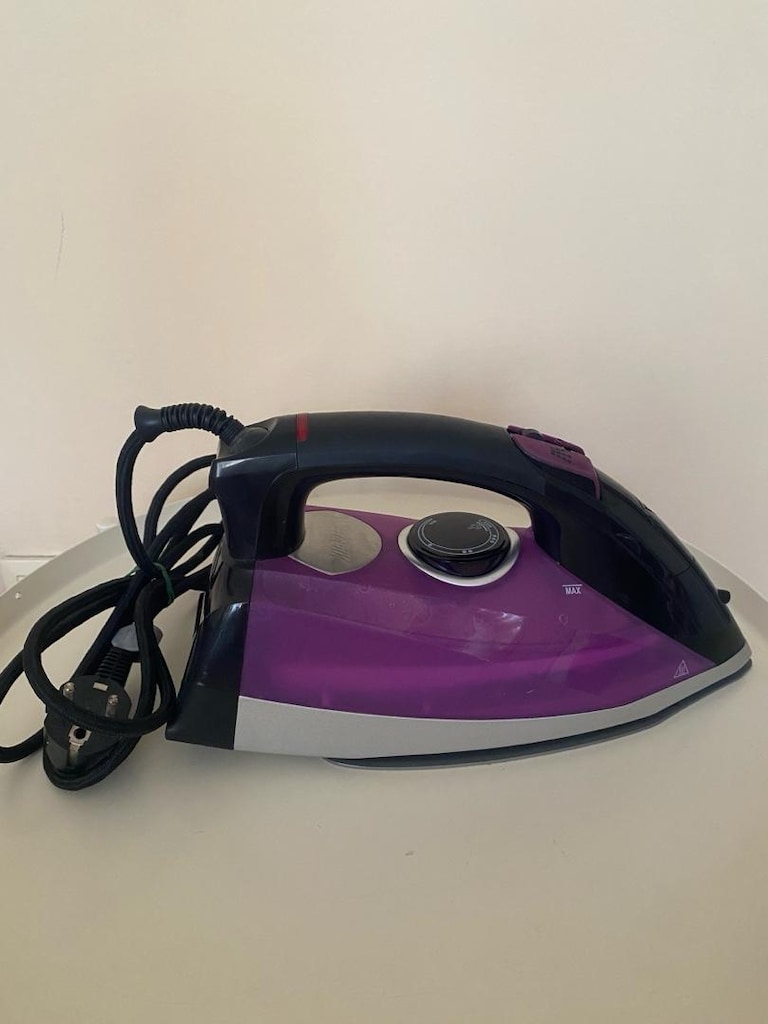 Arçelik K4260 Buharlı Ütü – Çok Temiz Durumda - 4