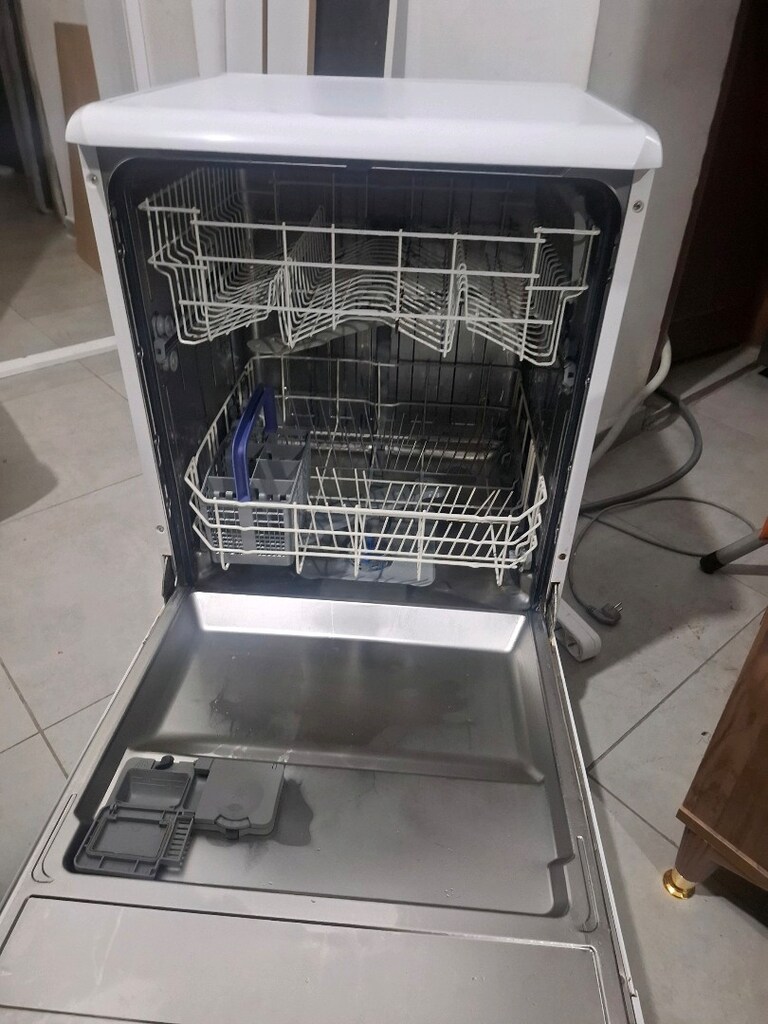 beko marka bulasik makinasi aktif olarak çalışıyor tertemiz - 3