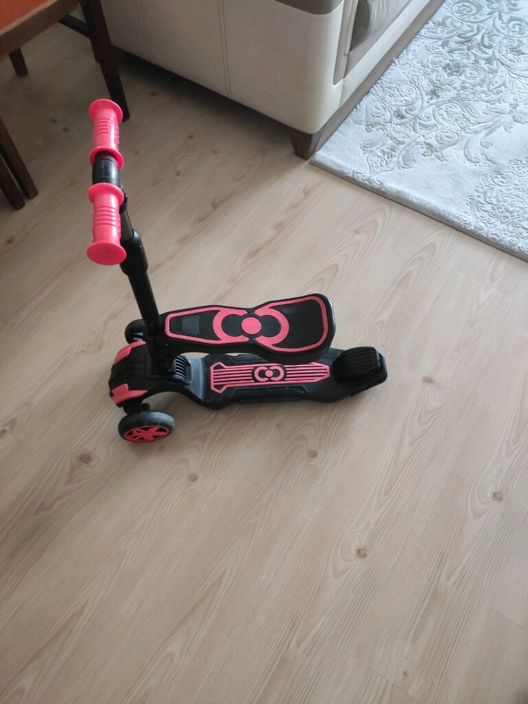ışıklı oruraklı pembe scooter - 2