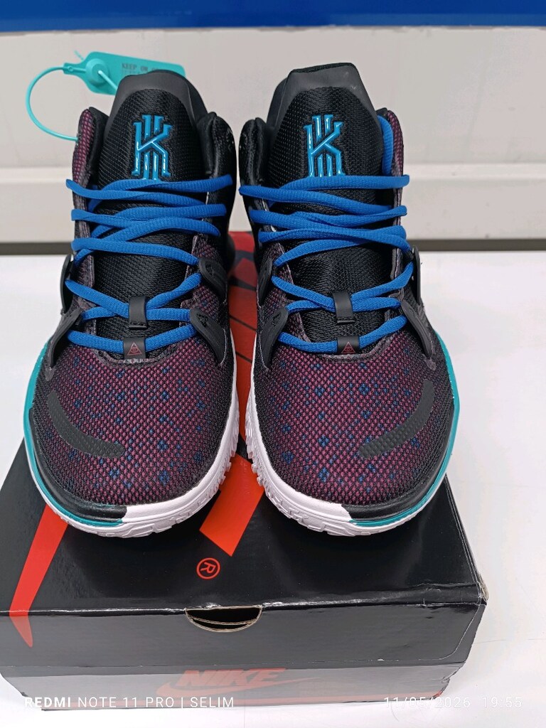 Nike Kyriee Basketbol - 3