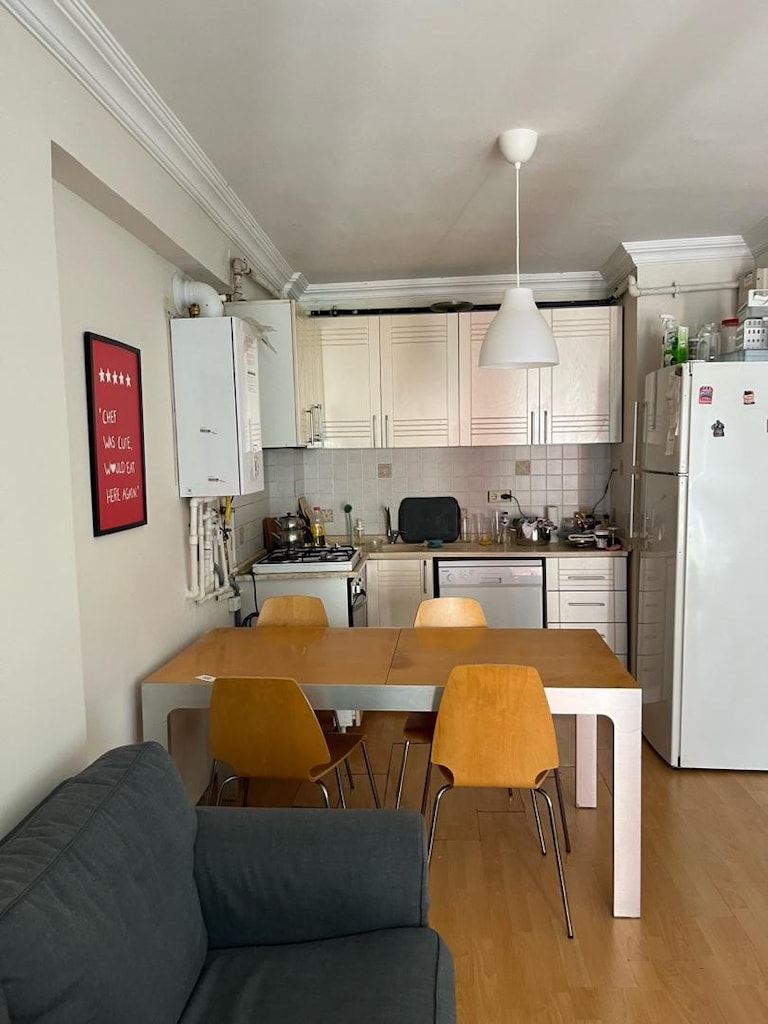 IKEA Açılır Yemek Masası + 4 Sandalye – Metal Ayaklı - 5