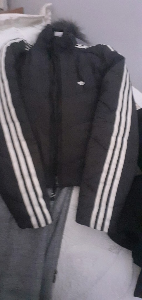 38/40 beden adidas mont ve kaşe kabanlar