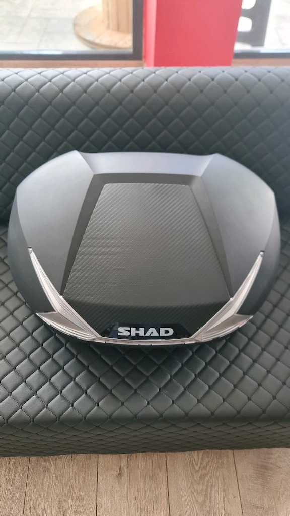 SIFIR GİBİ SHAD SH47 ARKA ÇANTA (TOPCASE)