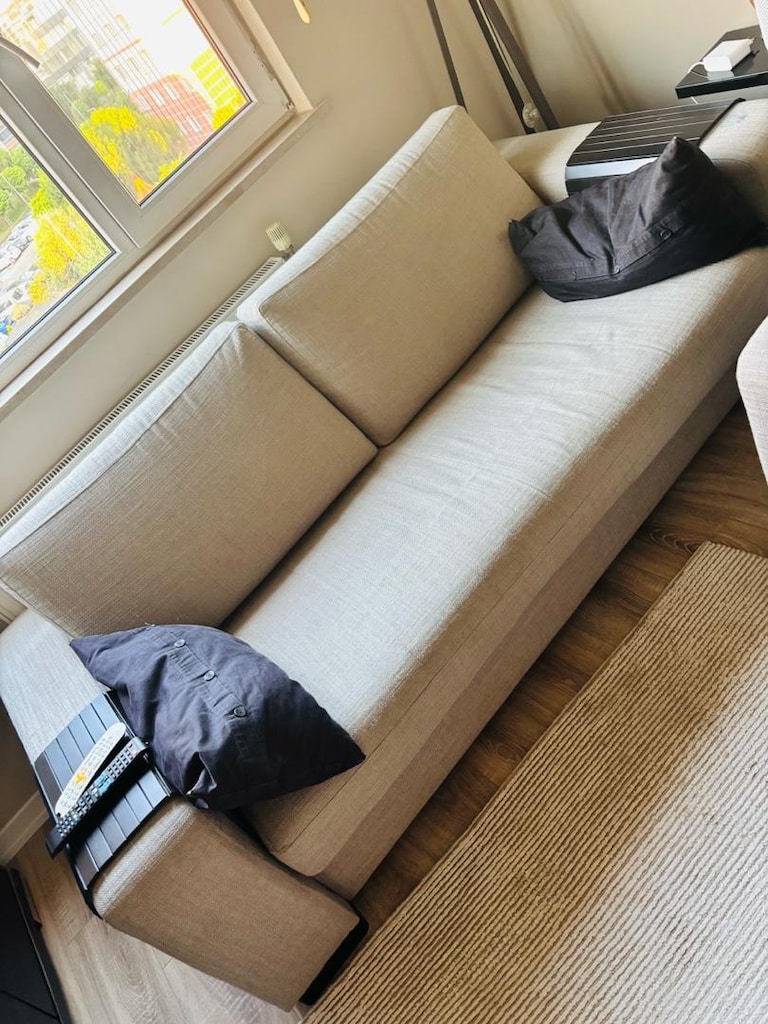 Lazzoni koltuk takımı duvar üniteleri masa sandalye