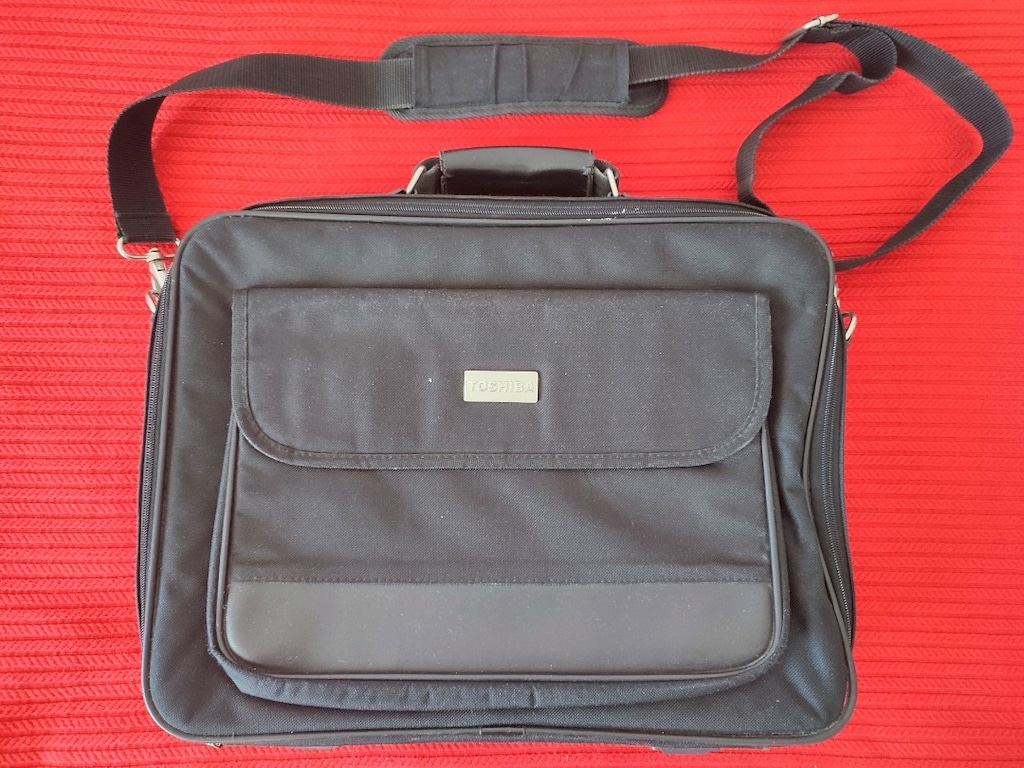 Toshiba notebook laptop evrak çantası - 10