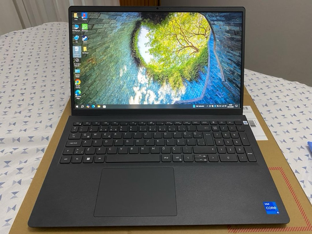 DELL PRO 15 ESSENTIAL i5 13. NESİL – 16 GB RAM – 512 GB SSD – sıfır - 5