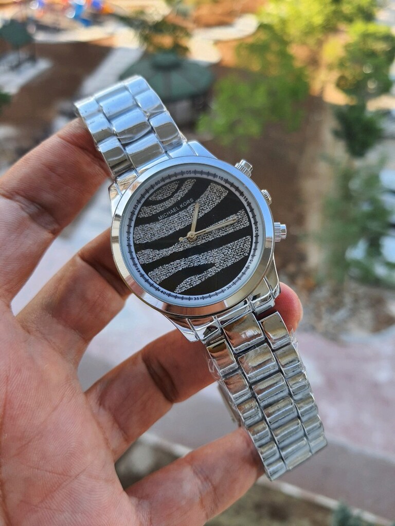 Michael Kors Zebra desenli kadın saati - 5