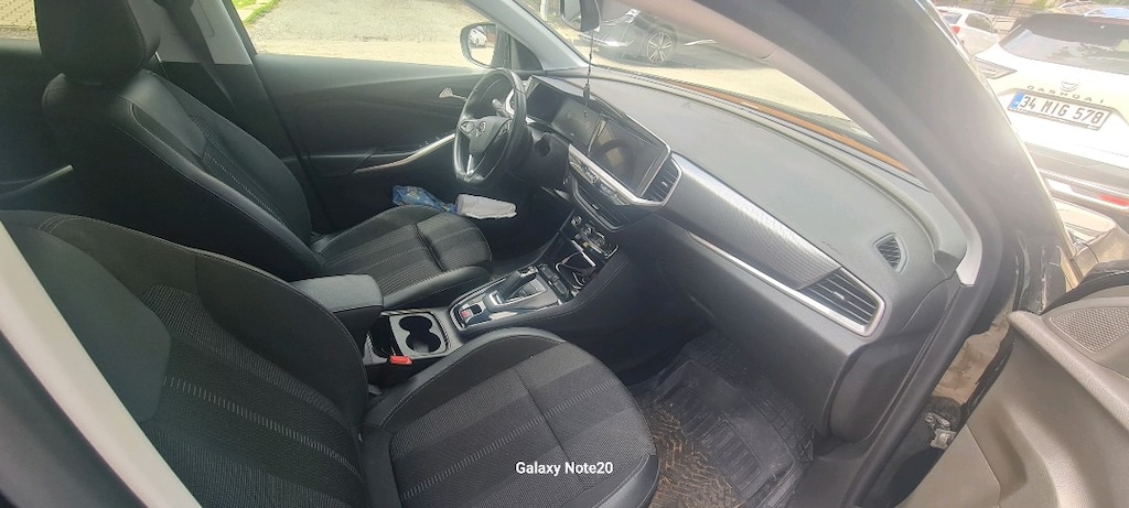Opel Grandland - 9