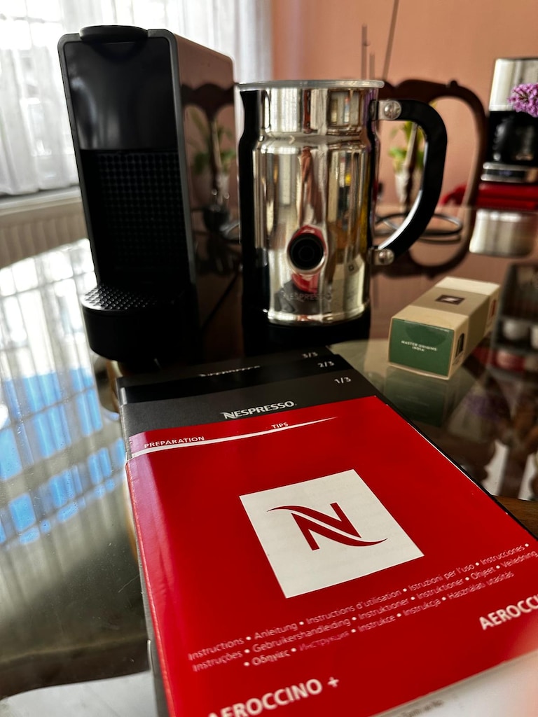 Nespresso Essenza Mini Grey & Aeroccino Plus (Model 3192) - 3