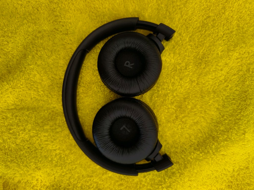 JBL TUNE 570 BT - 2