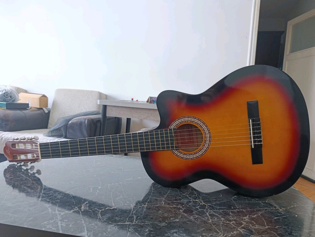 Klasik Gitar - Tam Set (Kapo + Askı + Çanta) - 4