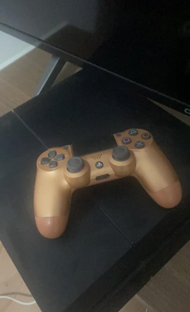 Sony PlayStation 4 - 2