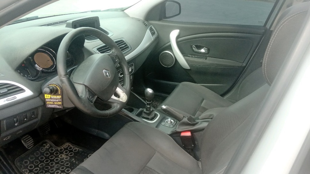 MEGANE III 1.4 TCE 238.000 KM - 11