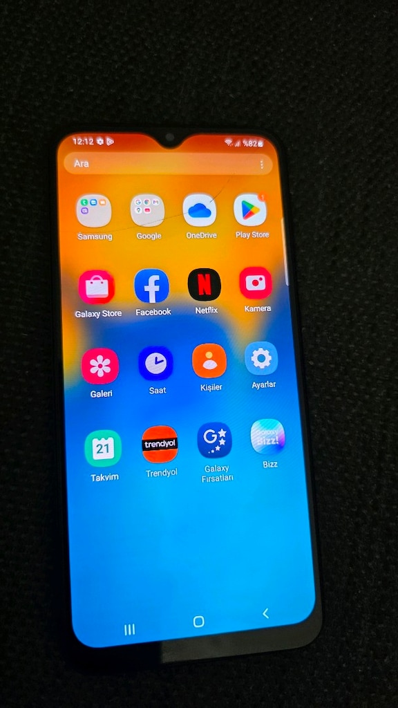 Samsung Galaxy A20 cep telefonu, yurtiçi ve sorunsuz - 2