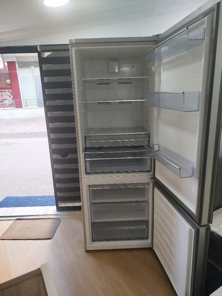 BEKO SİYAH CAMLI EVER FRESH+MAVİ IŞIK TEKNOLOJİLERİ ile donatılmış - 8