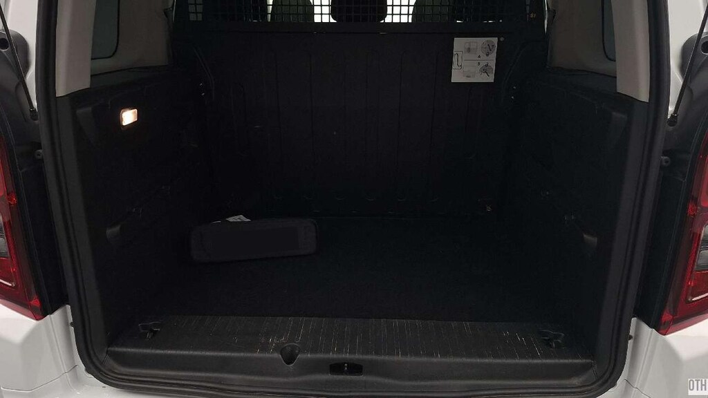 OPEL COMBO ULTIMATE 1.5 130 DIZEL ULTIMATE AT8 - 14