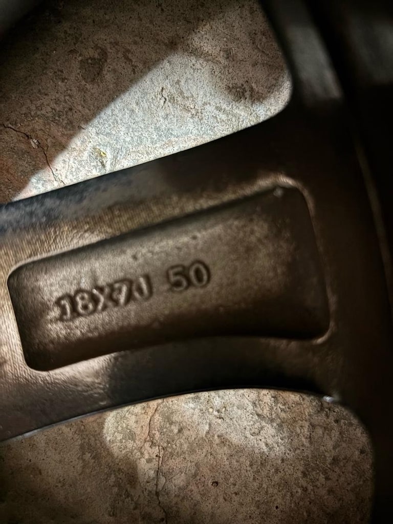 MAZDA ORJİNAL 18 İNÇ JANT KAPAK SETİ - 9