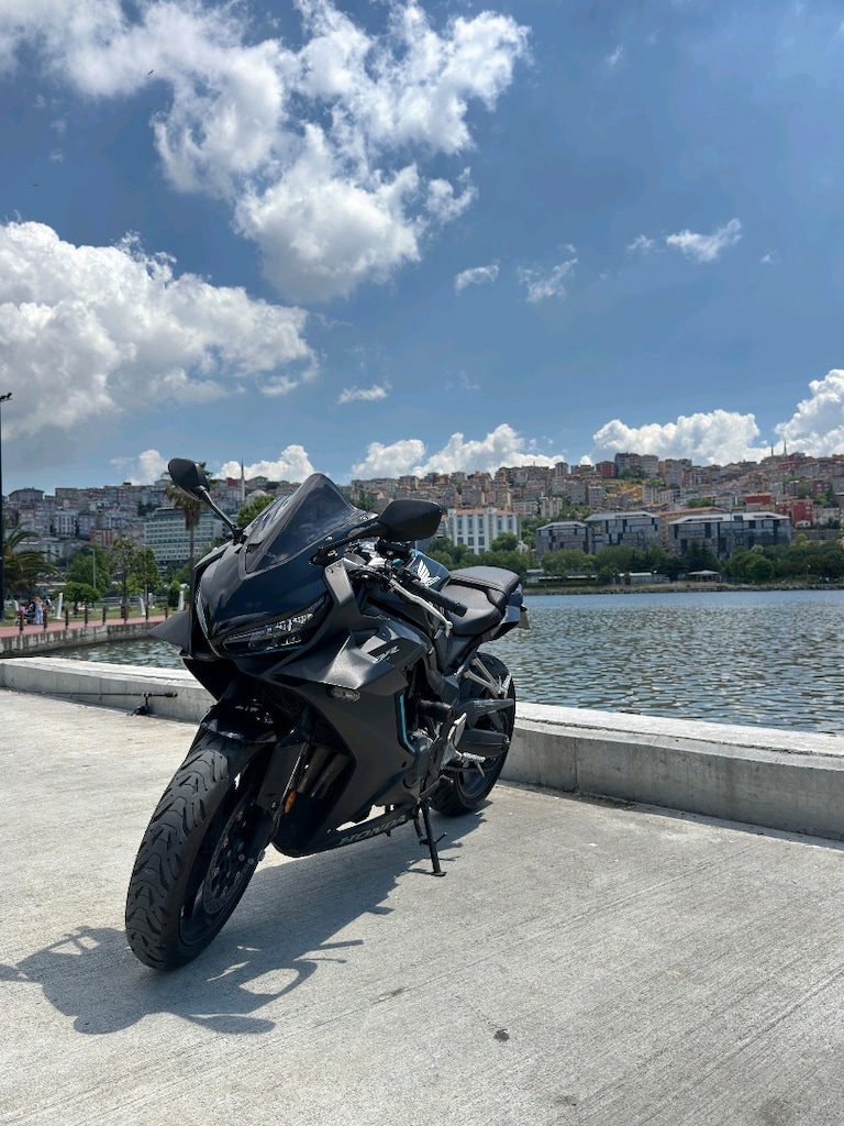 cbr 650r - 3