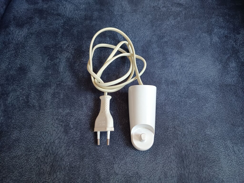 Braun 3709 Şarj Aleti - 2