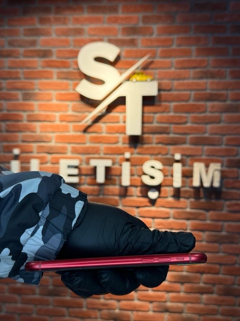 SIFIR AYARINDA SORUNSUZ KUTULU İPHONE XR ST İLETİŞİM’DE - 3