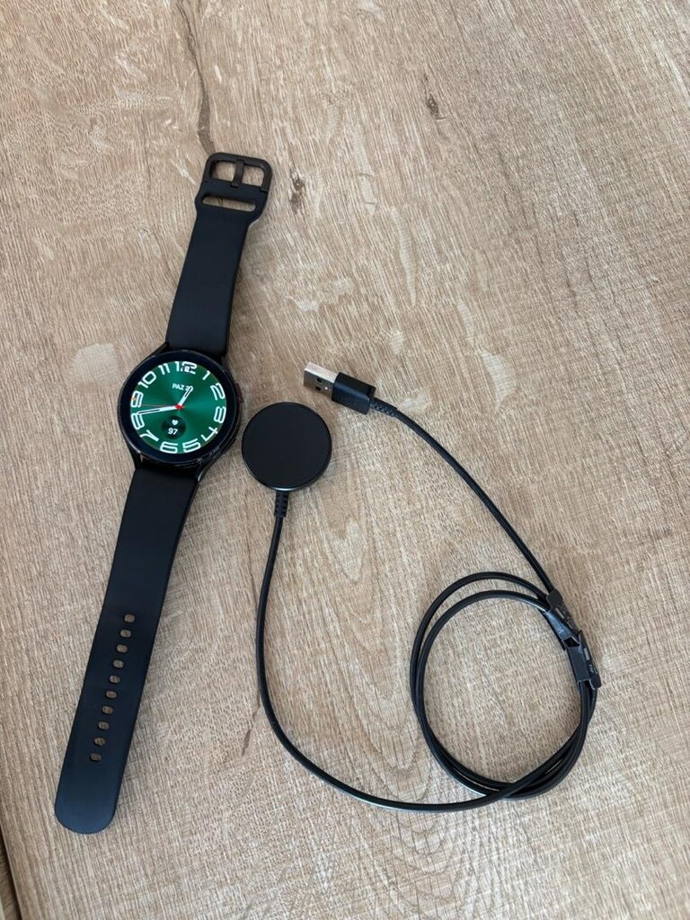Samsung Galaxy Watch 4 - 7